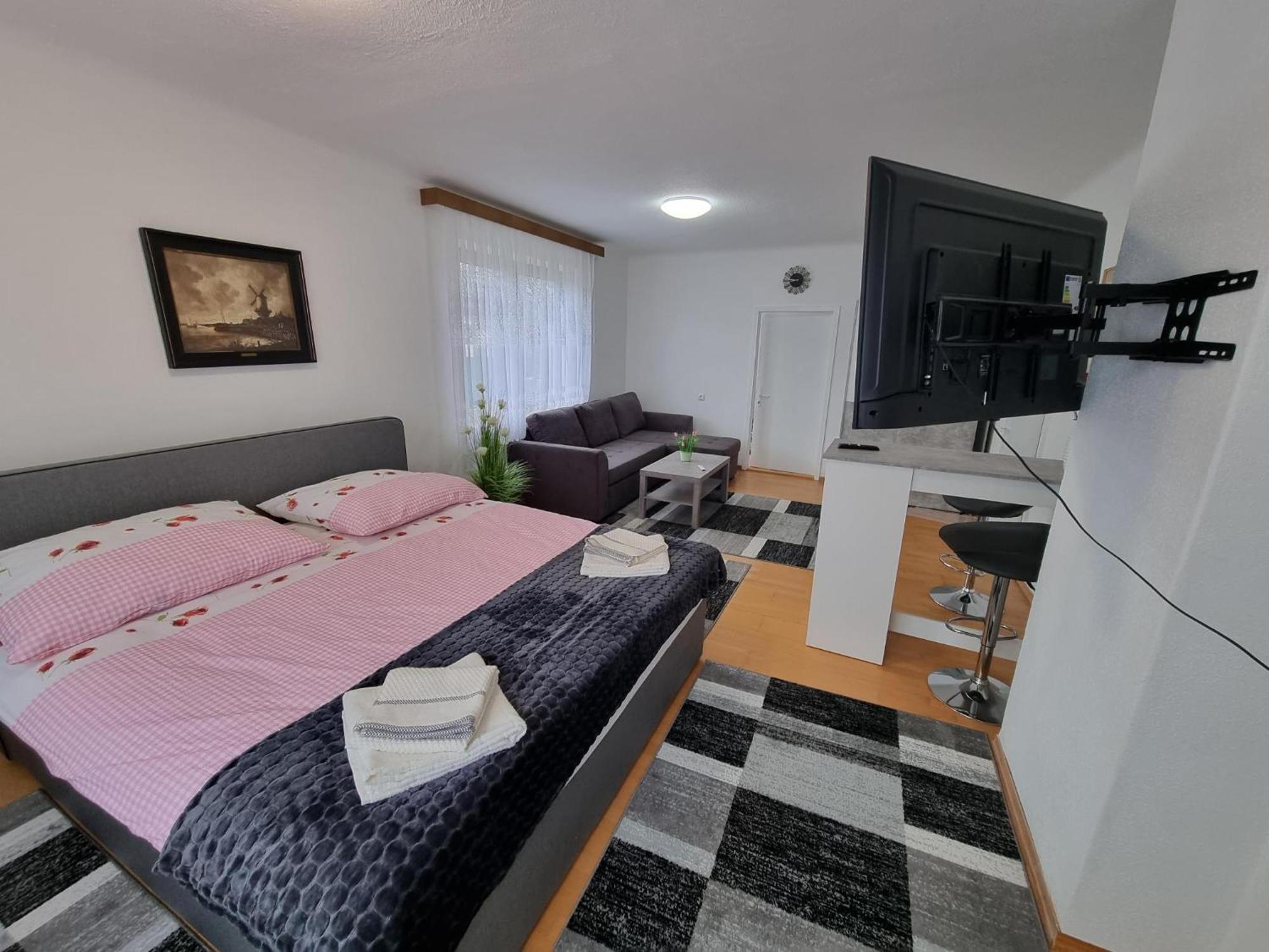 Pension Donaublick Grein 2 In Stifterstrasse 19A Екстер'єр фото