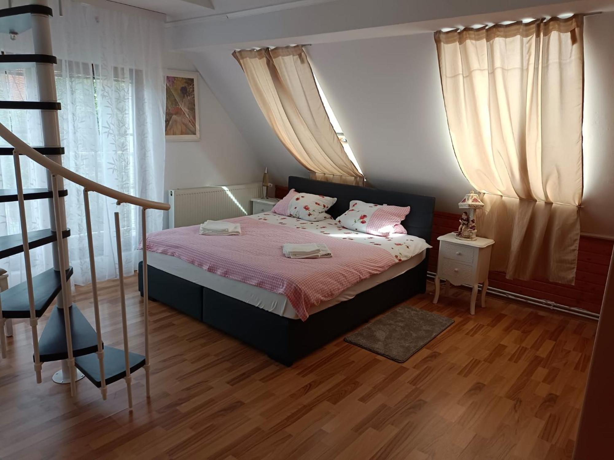 Pension Donaublick Grein 2 In Stifterstrasse 19A Екстер'єр фото